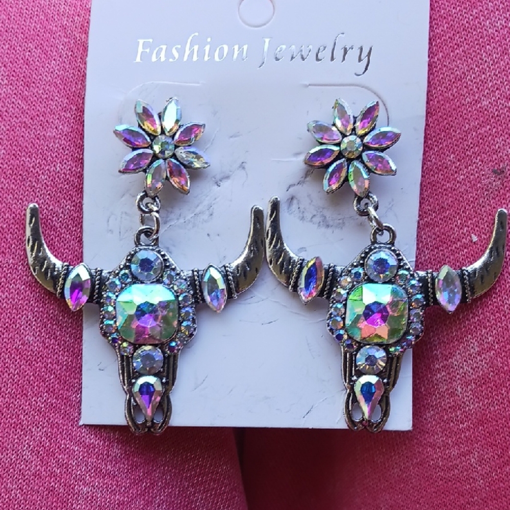 So Cute!Fashion Jewelry Multicolor Bull Skull Earrings